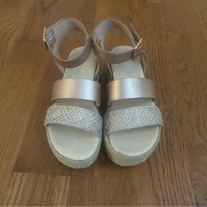 Sophie 17 Terri Platform Sandals